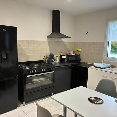 Grande Maison Familiale A 17600 Semesterbostad Médis